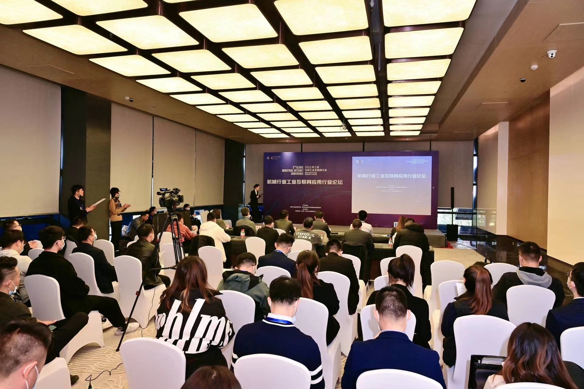 Z6�������й��ٷ���վ